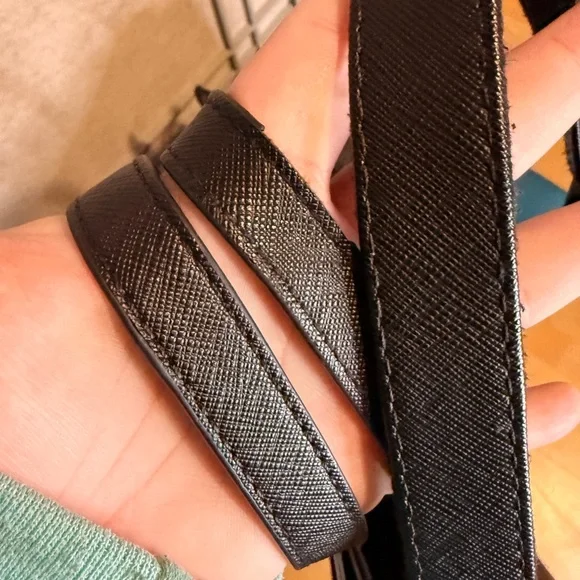 Elegant Black Laptop Tote - Picture 9 of 11